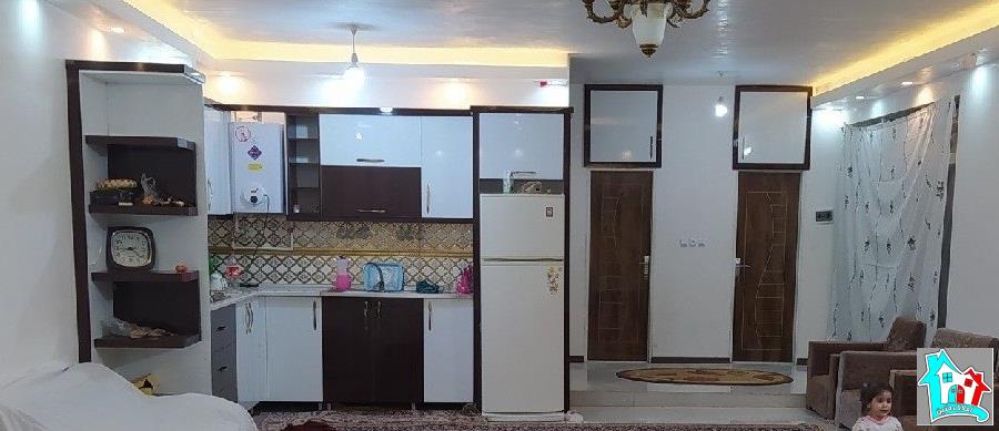 کد 1119(فروش آپارتمان 97 متری جنوبی خیابان پرستار)