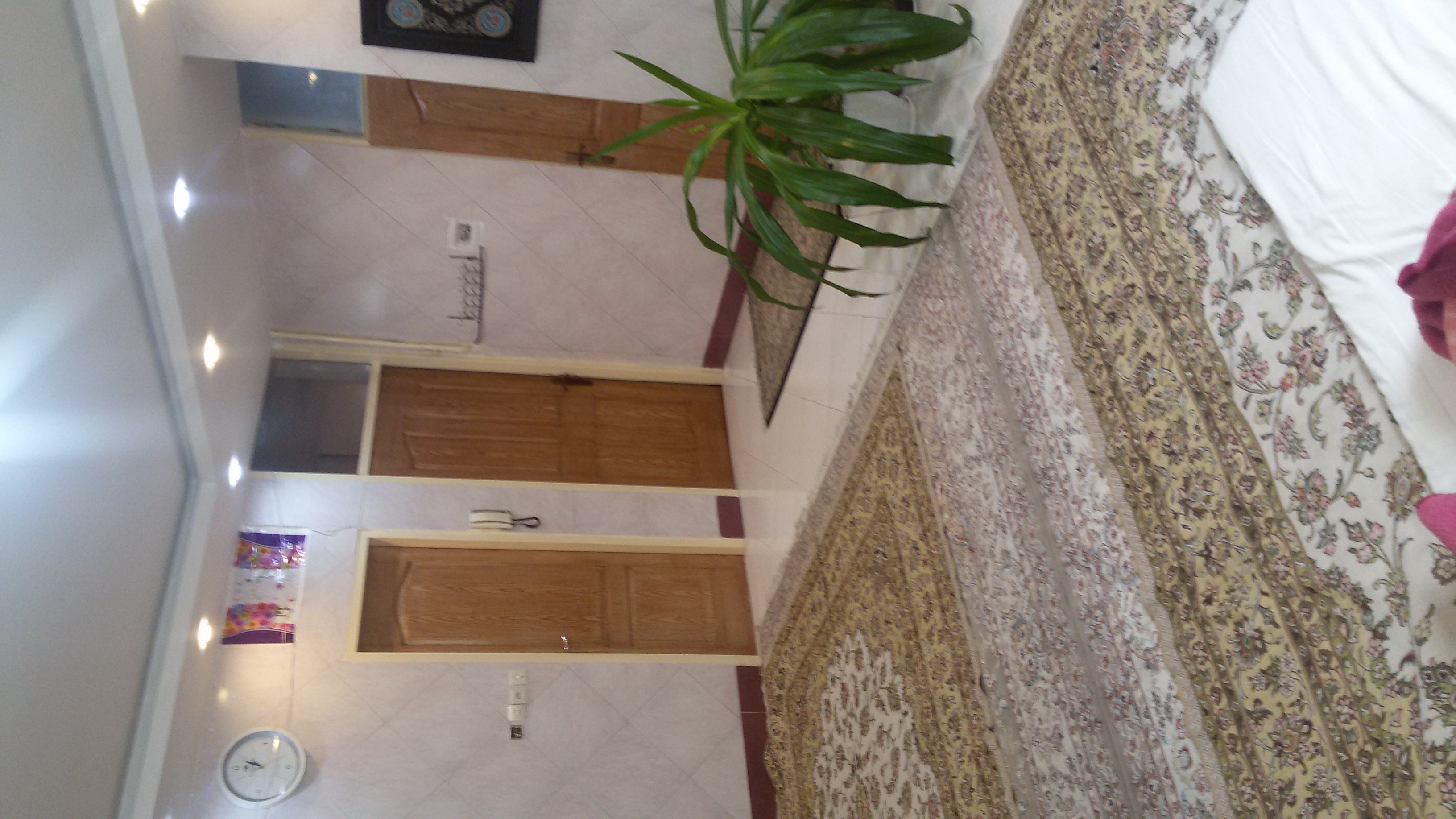 خانه ویلایی سه طبقه. خ بعثت