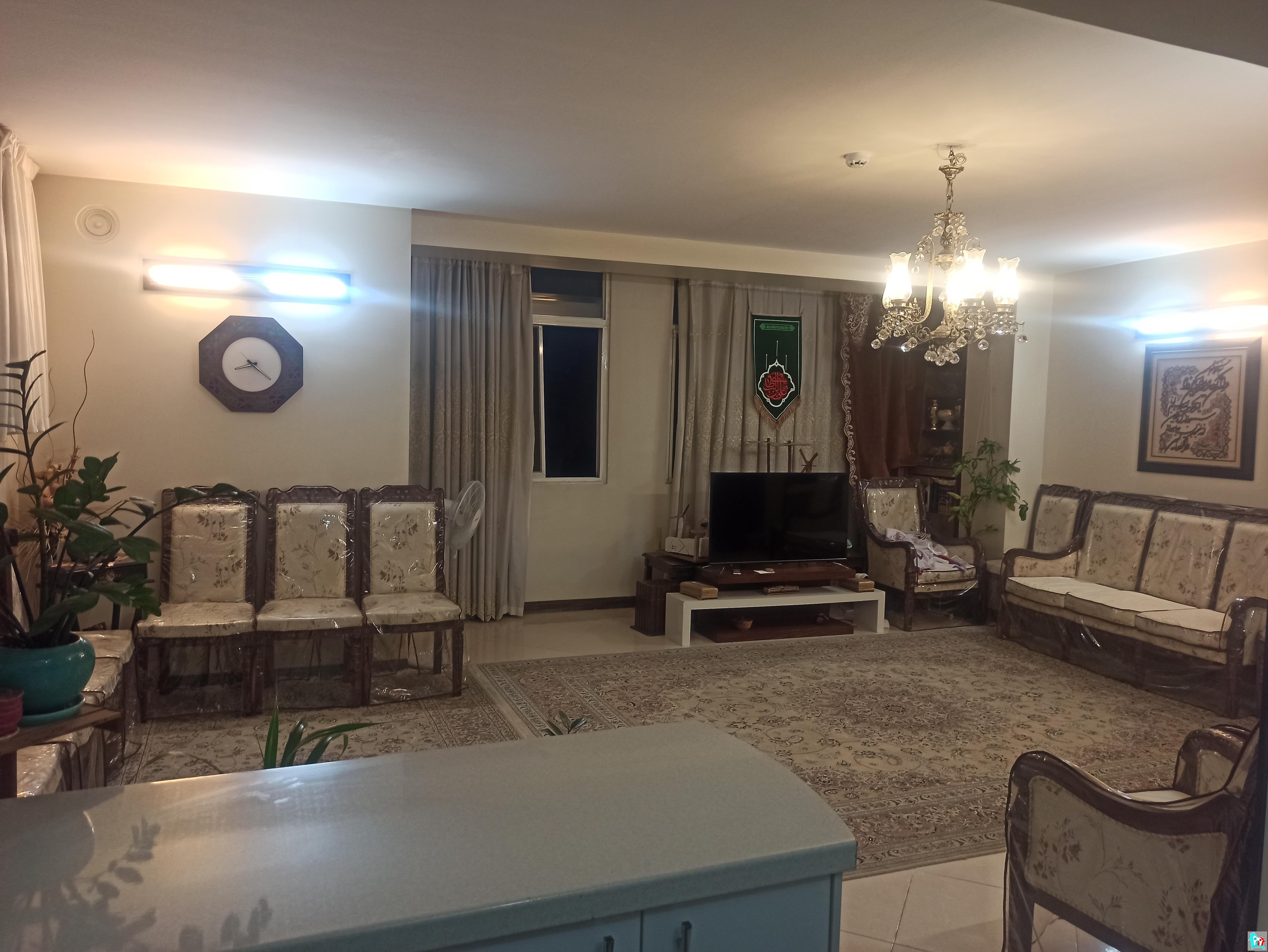 کد937(آپارتمان دونبش.شهرک کاوه)